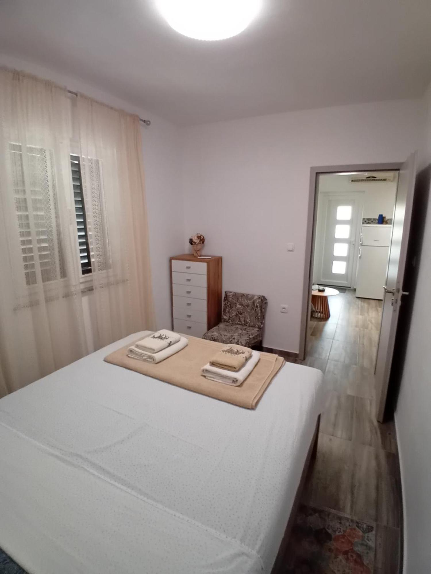 Apartmani Vrzic Baska  Ngoại thất bức ảnh