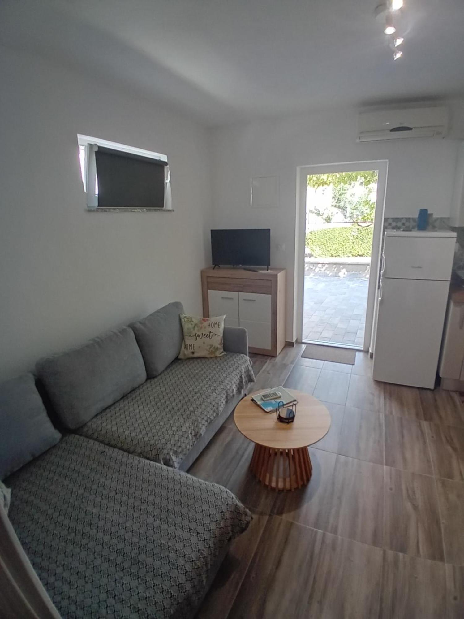 Apartmani Vrzic Baska  Ngoại thất bức ảnh